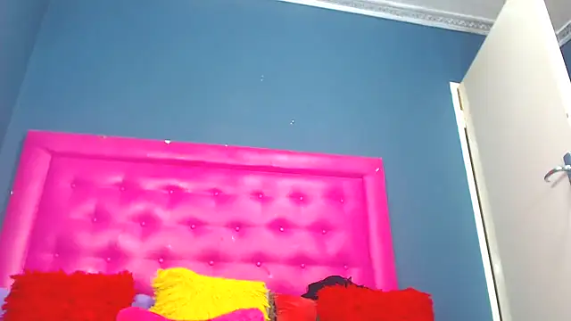 LoloQueen5 online show from 02/23/26, 09:48