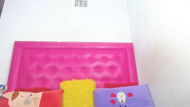 LoloQueen5 online show from 04/04/26, 08:15