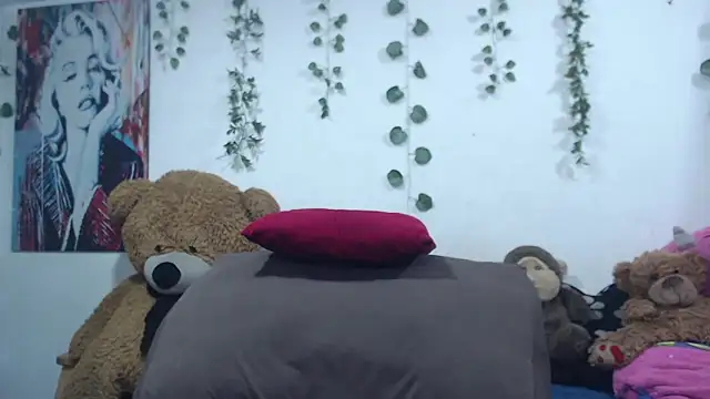 Snapshot of Samanta_milf84 chatting on 02/03/26, 11:32 Samanta milf84 online show from 02/03/26, 11:32