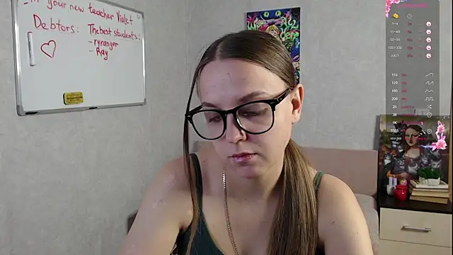 Snapshot of Violetwin chatting on 10/17/25, 05:48 Violetwin online show from 10/17/25, 05:48