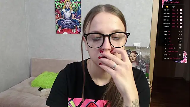 Snapshot of Violetwin chatting on 09/29/25, 05:51 Violetwin online show from 09/29/25, 05:51