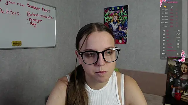 Snapshot of Violetwin chatting on 10/15/25, 04:26 Violetwin online show from 10/15/25, 04:26