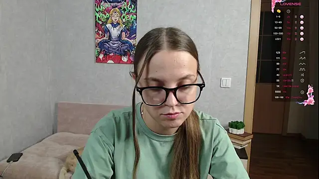 Snapshot of Violetwin chatting on 09/24/25, 06:14 Violetwin online show from 09/24/25, 06:14