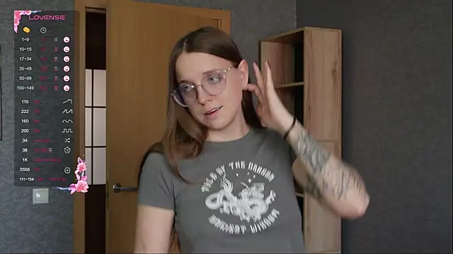 Violetwin online show from 05/20/26, 10:34