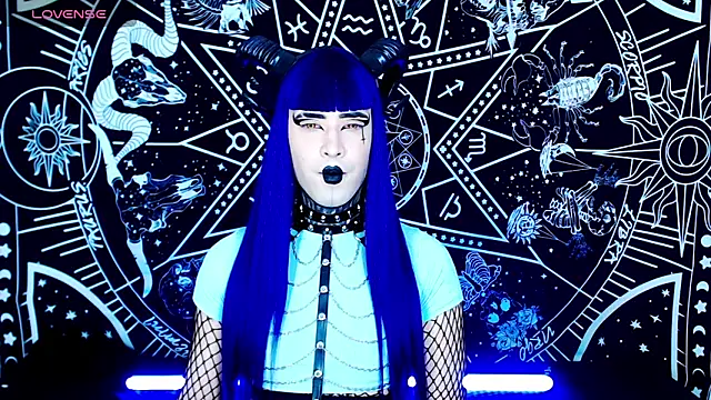 Snapshot of naomi_satan chatting on 10/17/25, 12:25 naomi satan online show from 10/17/25, 12:25
