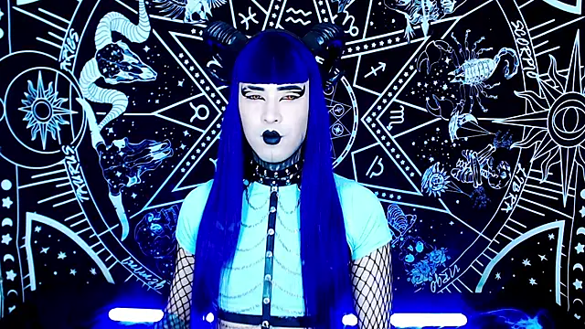 Snapshot of naomi_satan chatting on 09/20/25, 12:37 naomi satan online show from 09/20/25, 12:37