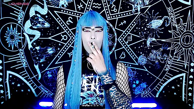 Snapshot of naomi_satan chatting on 09/21/25, 12:27 naomi satan online show from 09/21/25, 12:27