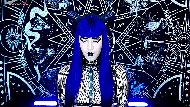 Snapshot of naomi_satan chatting on 10/16/25, 02:31 naomi satan online show from 10/16/25, 02:31
