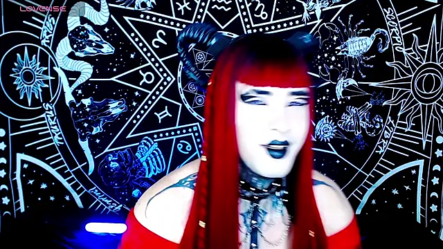 Snapshot of naomi_satan chatting on 09/13/25, 12:32 naomi satan online show from 09/13/25, 12:32