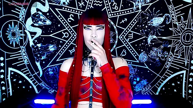 Snapshot of naomi_satan chatting on 09/25/25, 12:05 naomi satan online show from 09/25/25, 12:05