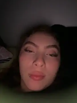 Samantha 2190 online show from 10/15/25, 04:33