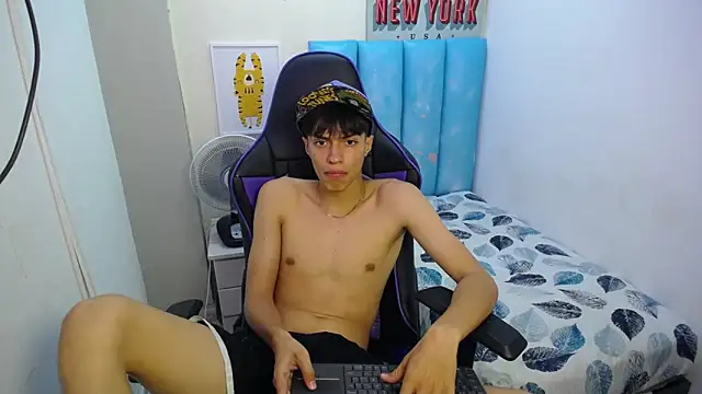 Justin gray  online show from 09/22/25, 08:59