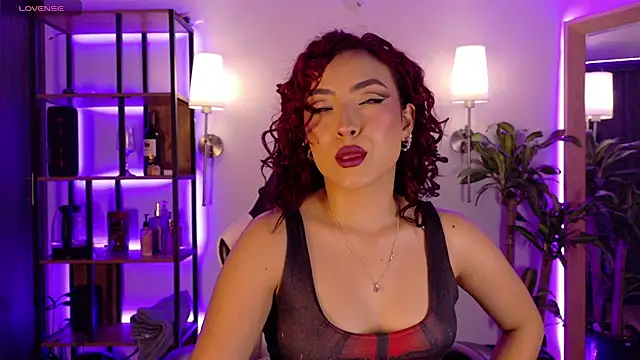 Snapshot of Silvana_Goddess chatting on 04/10/26, 07:54 Silvana Goddess online show from 04/10/26, 07:54