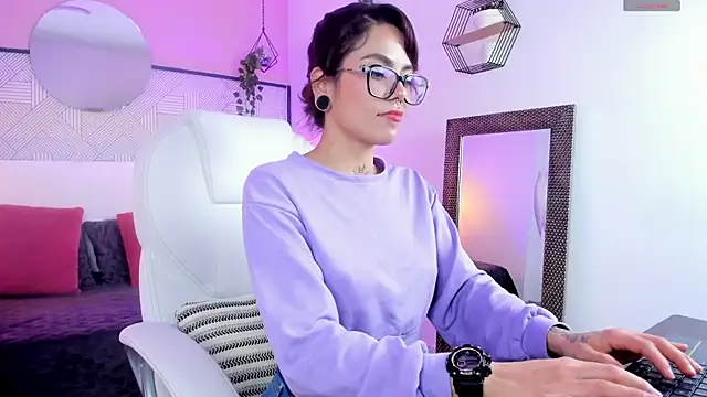 Esmeralda CO online show from 10/28/25, 12:26