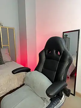 Esmeralda CO online show from 12/21/25, 01:13