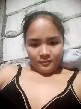 Sexy-Mama25 online show from 11/11/25, 02:34