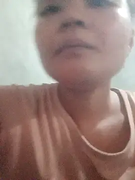 Sexy-Mama25 online show from 04/05/26, 08:54