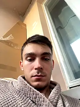 Snapshot of Sakura131 chatting on 10/29/25, 01:21 Sakura131 online show from 10/29/25, 01:21