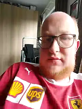 geilerd122 online show from 10/04/25, 02:51