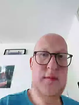 geilerd122 online show from 10/10/25, 12:17