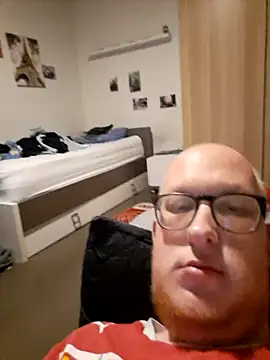 geilerd122 online show from 10/31/25, 08:27