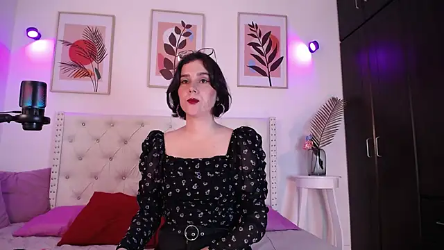 Snapshot of barbyehot chatting on 10/27/25, 08:43 barbyehot online show from 10/27/25, 08:43