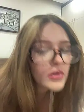 cherryrosealiee online show from 03/06/26, 01:17