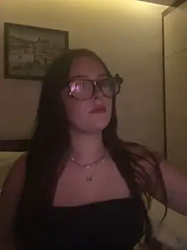 Snapshot of cherryrosealiee chatting on 02/20/26, 12:18 cherryrosealiee online show from 02/20/26, 12:18