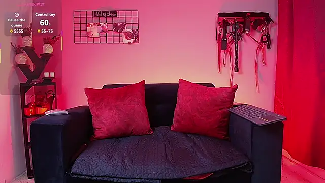 Snapshot of Daphne_Clarke chatting on 11/21/25, 10:14 Daphne Clarke online show from 11/21/25, 10:14