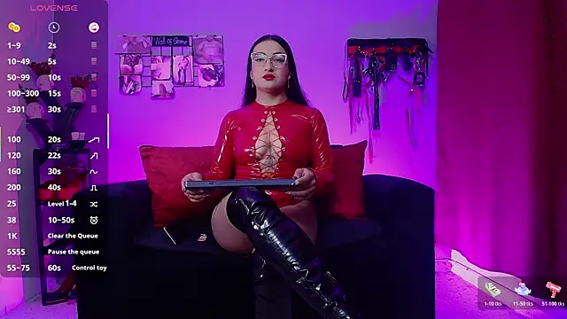 Snapshot of Daphne_Clarke chatting on 10/20/25, 10:16 Daphne Clarke online show from 10/20/25, 10:16