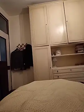 Empi19cm online show from 04/08/26, 05:31