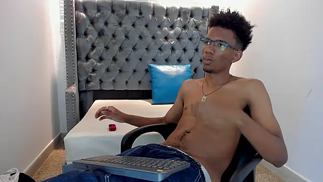 nero reyd online show from 09/25/25, 07:42