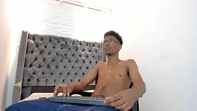 nero reyd online show from 09/18/25, 07:28
