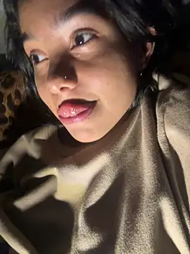 Milaa Star  online show from 04/06/26, 04:19