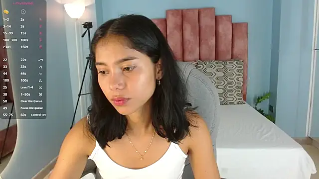 Milaa Star  online show from 02/26/26, 03:39