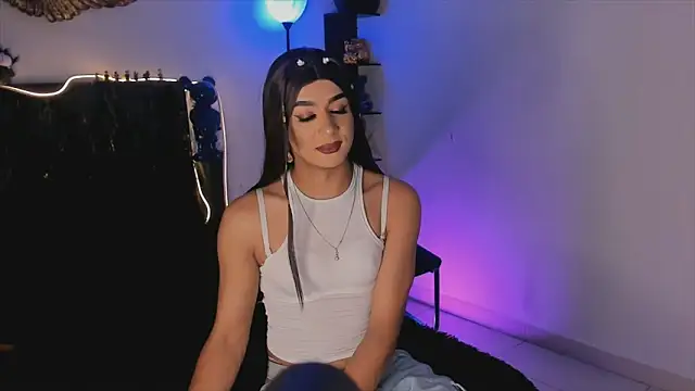 MadissonAbondax  online show from 03/19/26, 08:20