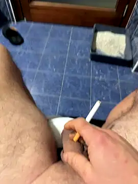 maialexte online show from 12/22/25, 05:29