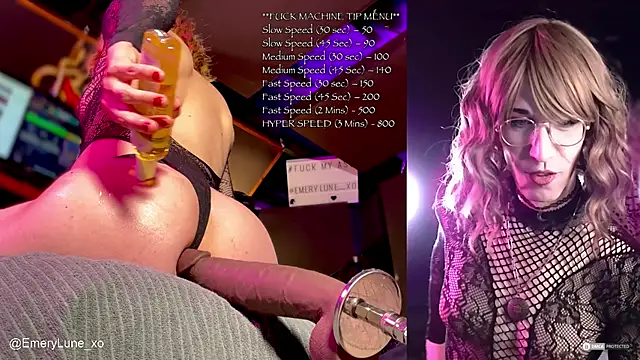 EmeryLune xo online show from 11/11/25, 05:02