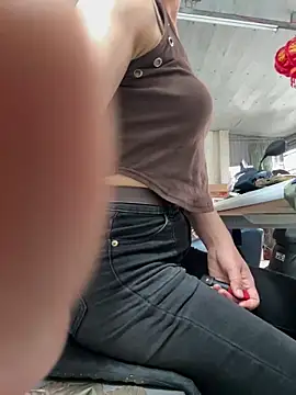 irina hana online show from 04/16/26, 12:44