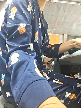 irina hana online show from 12/05/25, 12:54