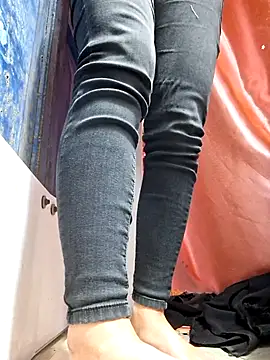 Snapshot of irina_hana chatting on 01/17/26, 01:20 irina hana online show from 01/17/26, 01:20