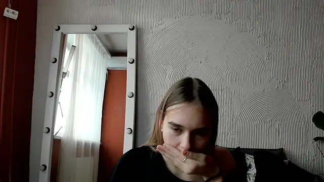 Snapshot of Vel1ka chatting on 10/12/25, 04:25 Vel1ka online show from 10/12/25, 04:25