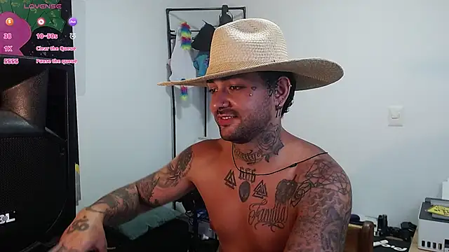 nicolastorres99 online show from 12/19/25, 04:05