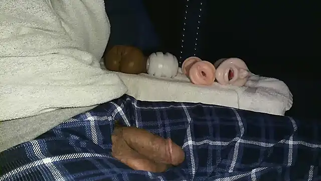 Snapshot of GRiZZLYBONE chatting on 09/28/25, 06:53 GRiZZLYBONE online show from 09/28/25, 06:53