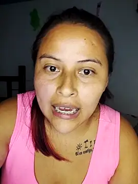 Snapshot of yelezia chatting on 10/09/25, 07:42 yelezia online show from 10/09/25, 07:42