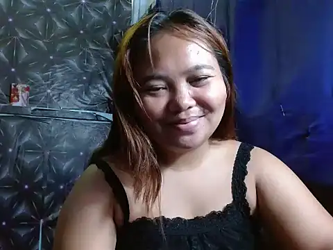 Snapshot of Hajaima chatting on 10/18/25, 02:35 Hajaima online show from 10/18/25, 02:35