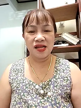 Snapshot of Baby-ladysweets20 chatting on 10/17/25, 12:07 Baby-ladysweets20 online show from 10/17/25, 12:07