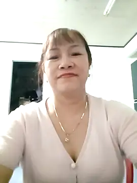 Snapshot of Baby-ladysweets20 chatting on 09/18/25, 11:24 Baby-ladysweets20 online show from 09/18/25, 11:24