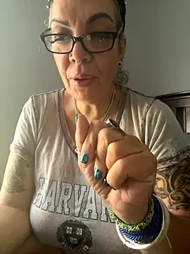 dieseldame1313 online show from 11/13/25, 08:35