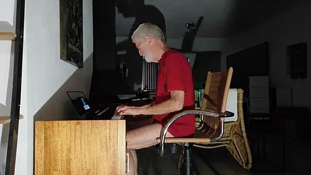 ewaldwillems99 online show from 11/07/25, 03:05